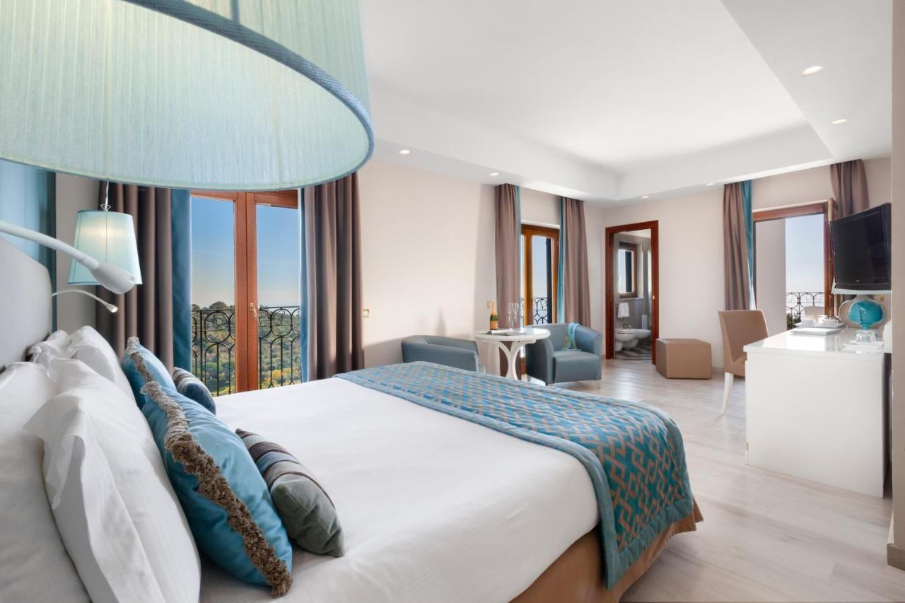 Nastro Azzurro Resort ปิอาโนดิซอร์เรนโต ภายนอก รูปภาพ
