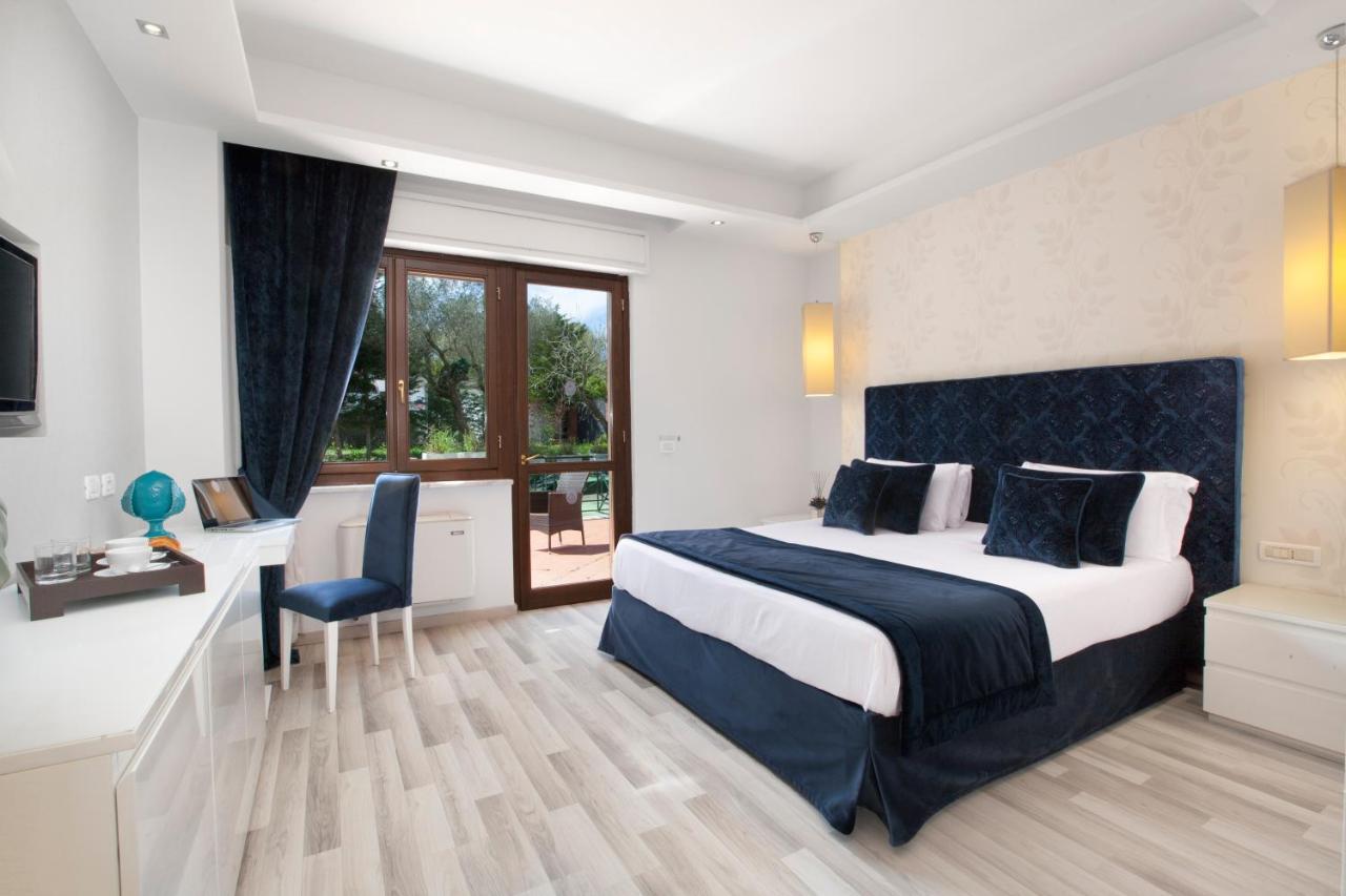 Nastro Azzurro Resort ปิอาโนดิซอร์เรนโต ภายนอก รูปภาพ