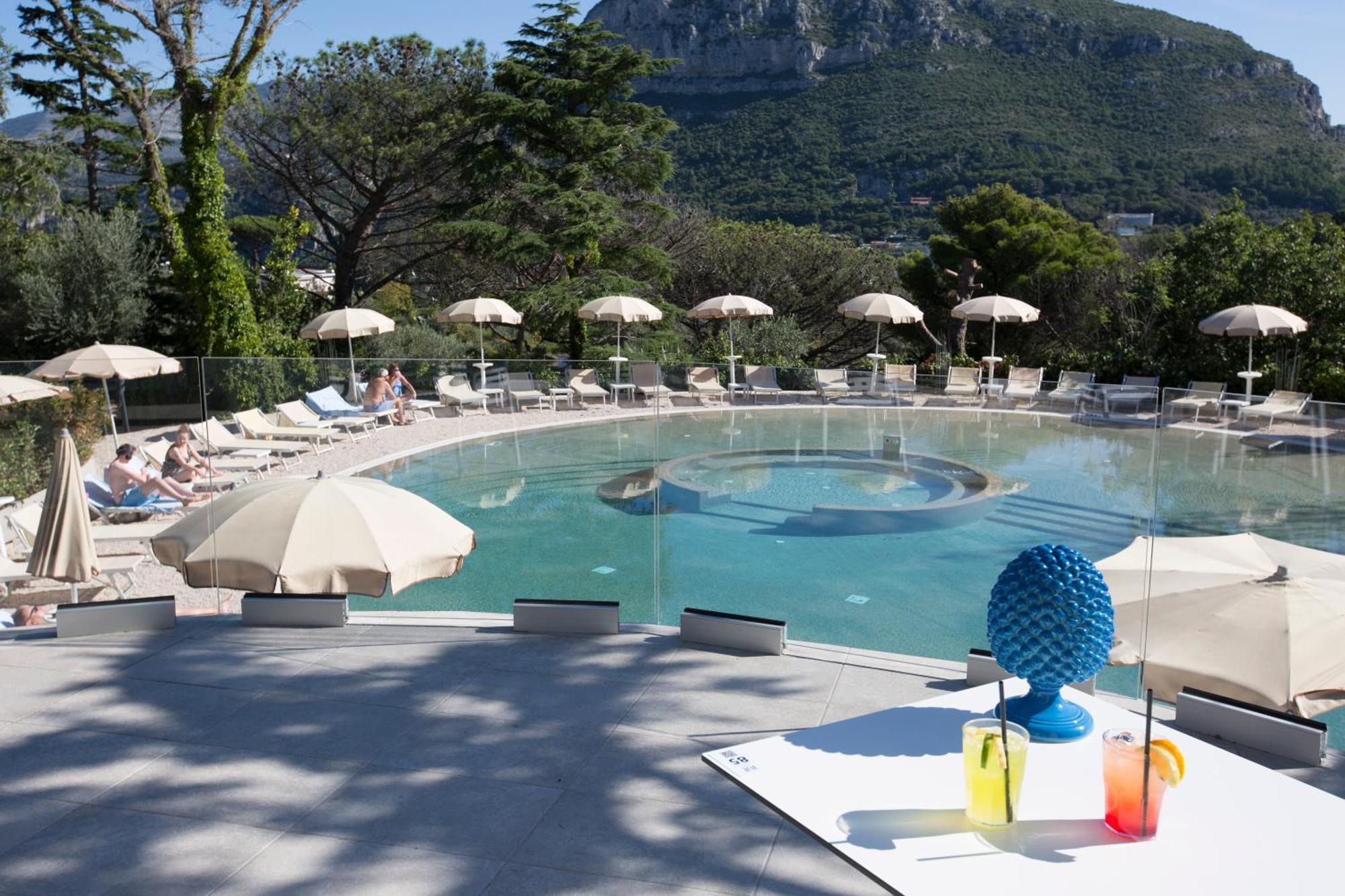Nastro Azzurro Resort ปิอาโนดิซอร์เรนโต ภายนอก รูปภาพ